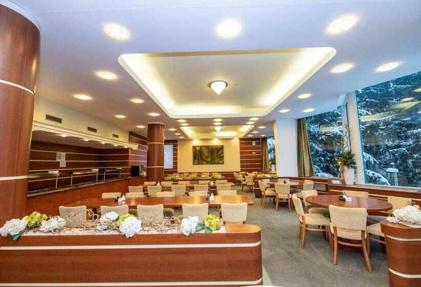 Трехместный Номер Стандарт с Балконом, Interhotel Montana