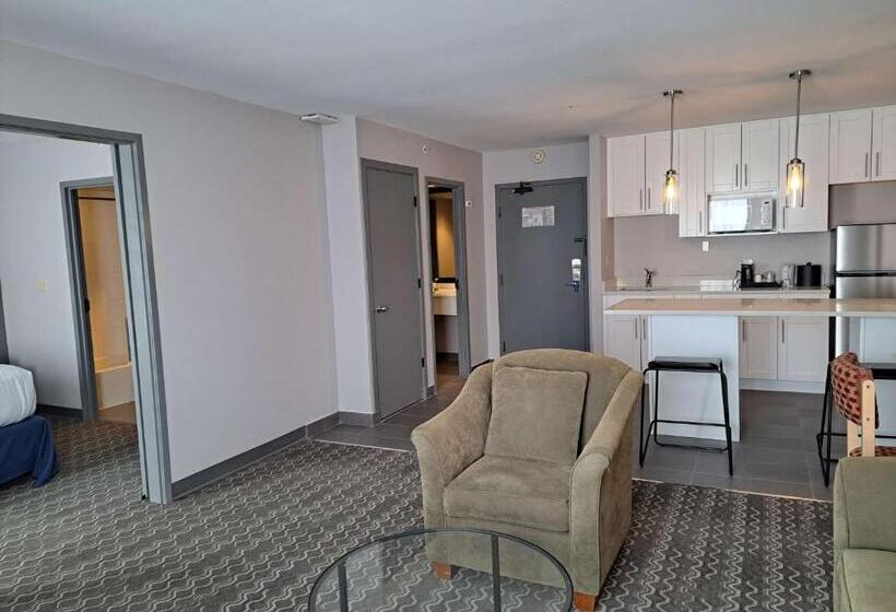 キングサイズベッドのスイートルーム, Best Western Plus Vancouver Airport