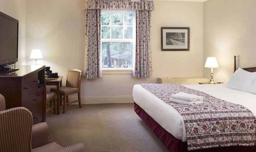 스탠다드 룸, Harrison Hot Springs Resort & Spa