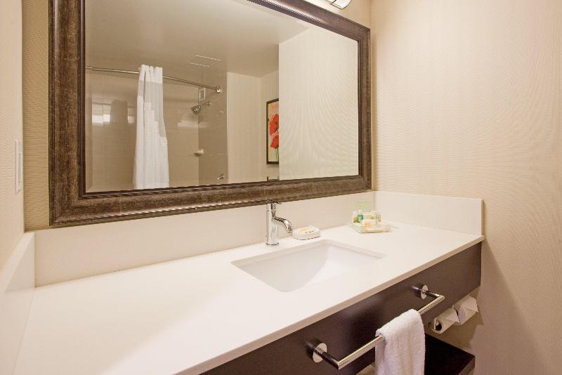 スタンダードルーム, Holiday Inn Vancouver Centre Broadway, An Ihg