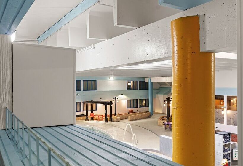 Suite Tematic, Travelodge Hotel By Wyndham Saskatoon