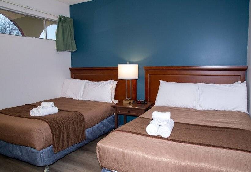 سوییت, Spanish Villa Resort