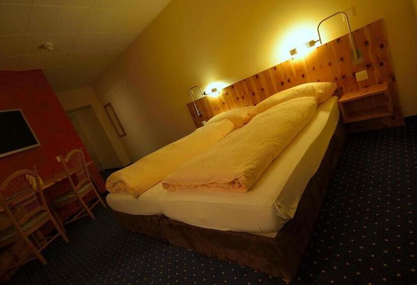 标准三人间, Ambiente Hotel Freieck
