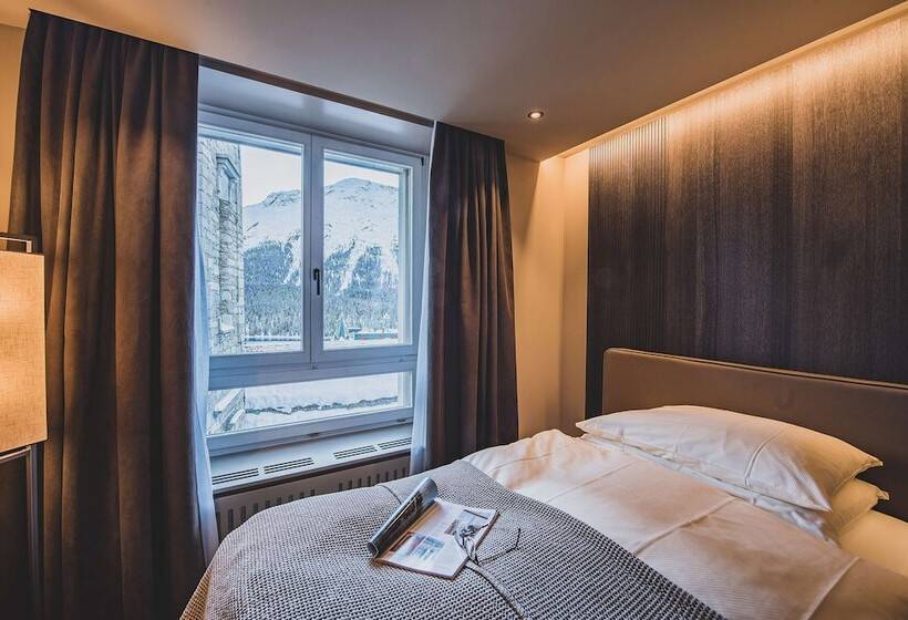 اتاق استاندارد یک نفره, Art Boutique Hotel Monopol