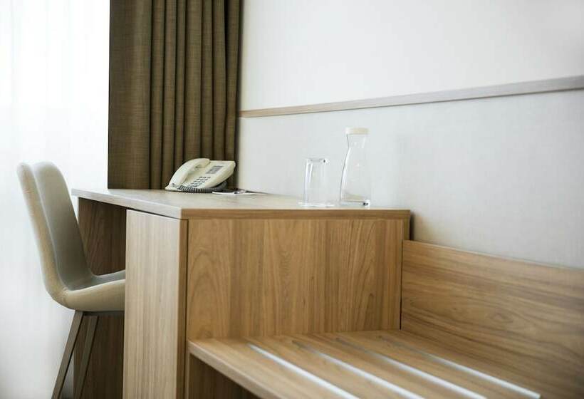 Номер Economy, Continental Hotel Lausanne