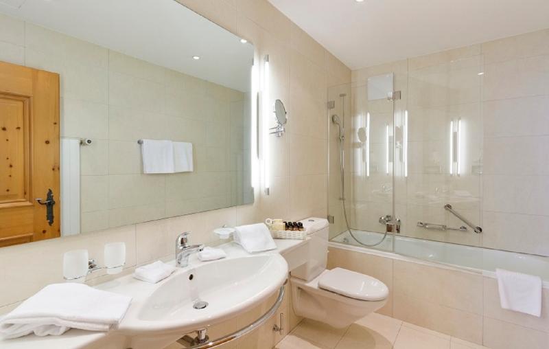 اتاق استاندارد, Art Boutique Hotel Monopol