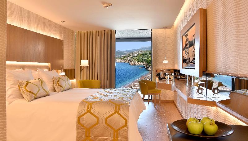 اتاق لوکس, Art Boutique Hotel Monopol