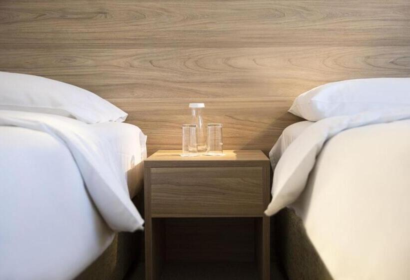 Номер Economy, Continental Hotel Lausanne