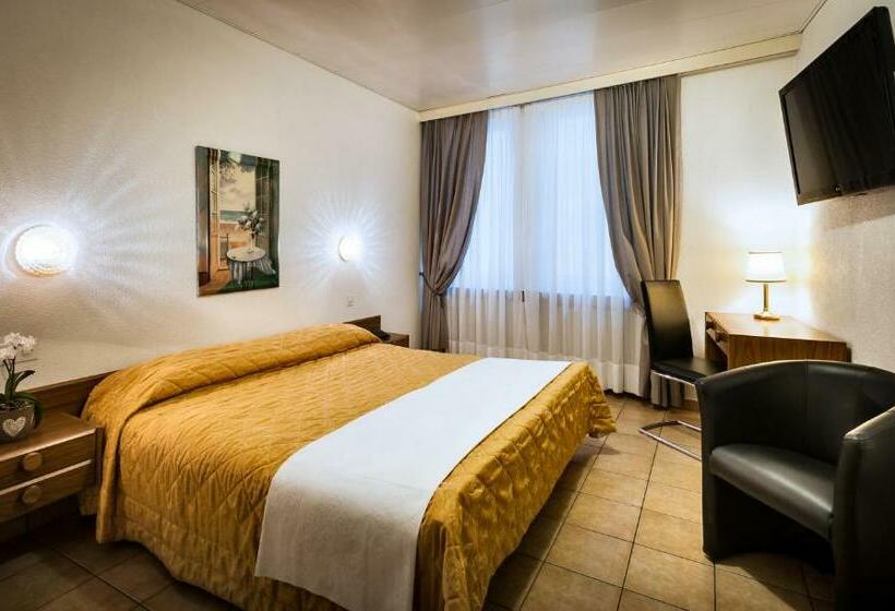 Standart Oda, Dell'angelo