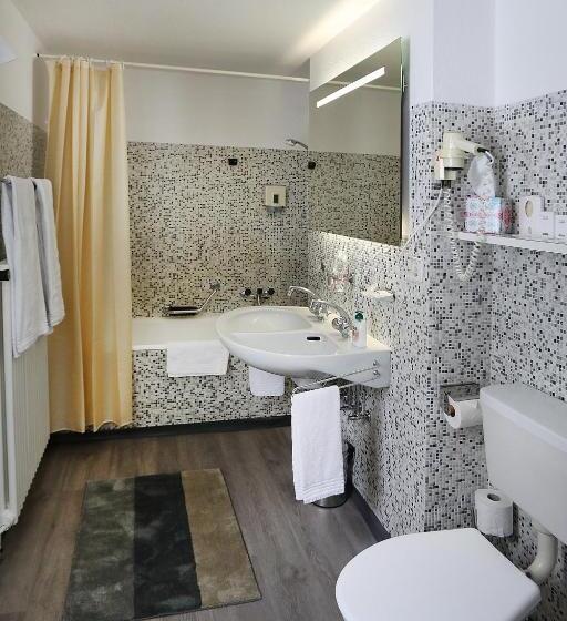 سوئیت پرزیدنت, Derby Davos