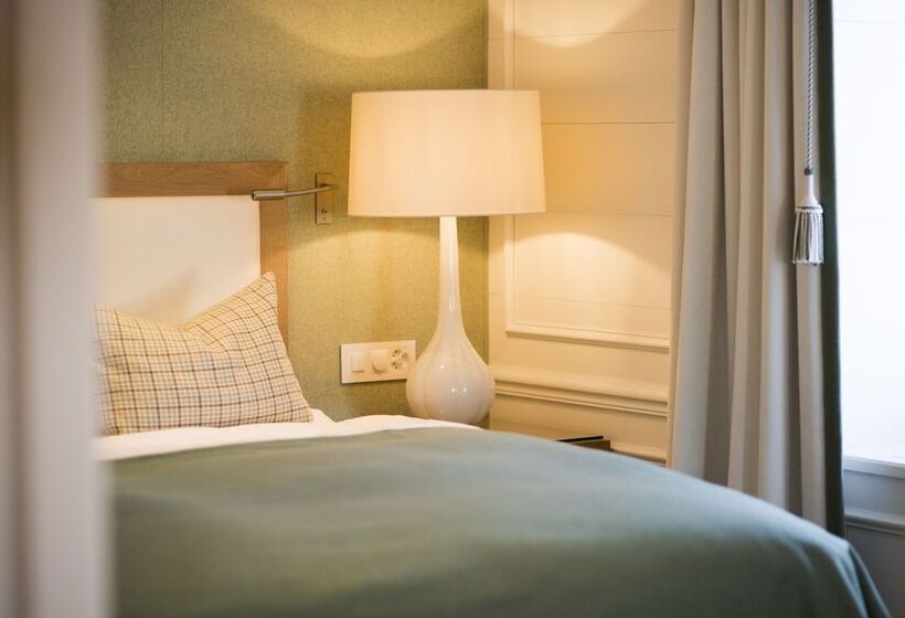 اتاق کلاسیک, Grand Hotel Kronenhof