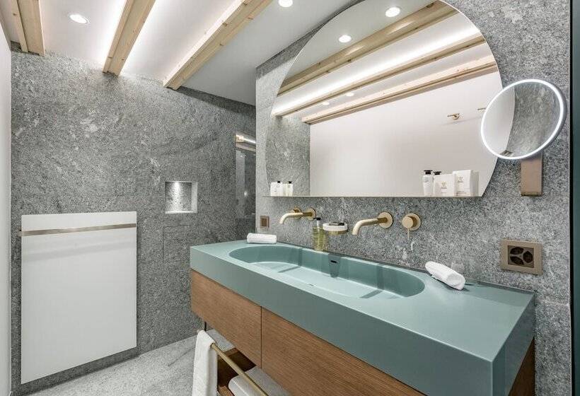 سوییت لوکس, Relais & Châteaux Chasa Montana