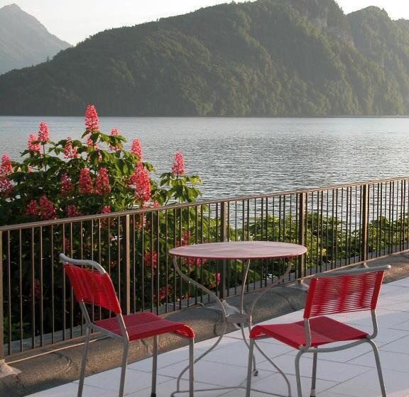 اتاق رمانتیک, Terrasse Am See