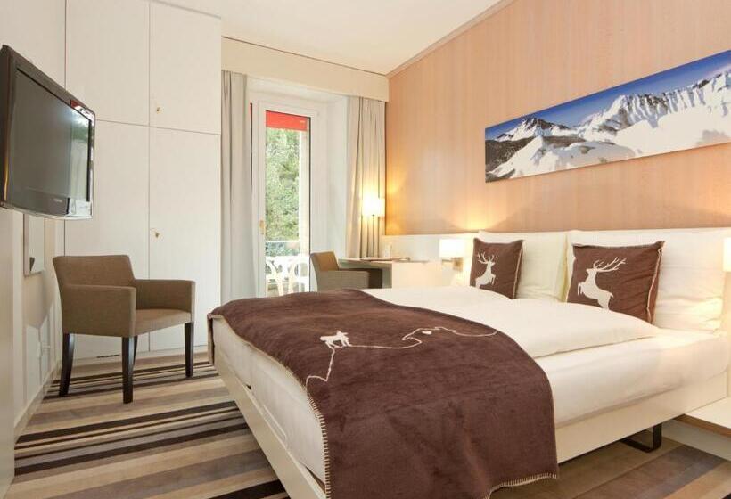 اتاق استاندارد با بالکن, National By Mountain Hotels