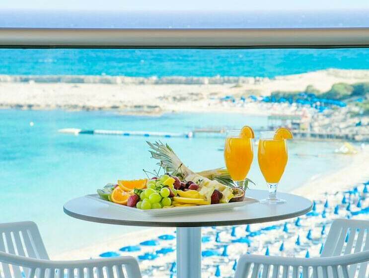 Номер Superior Вид на Море, Asterias Beach