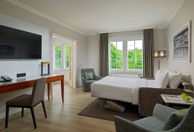 سوییت, Courtyard By Marriott Hamburg Airport