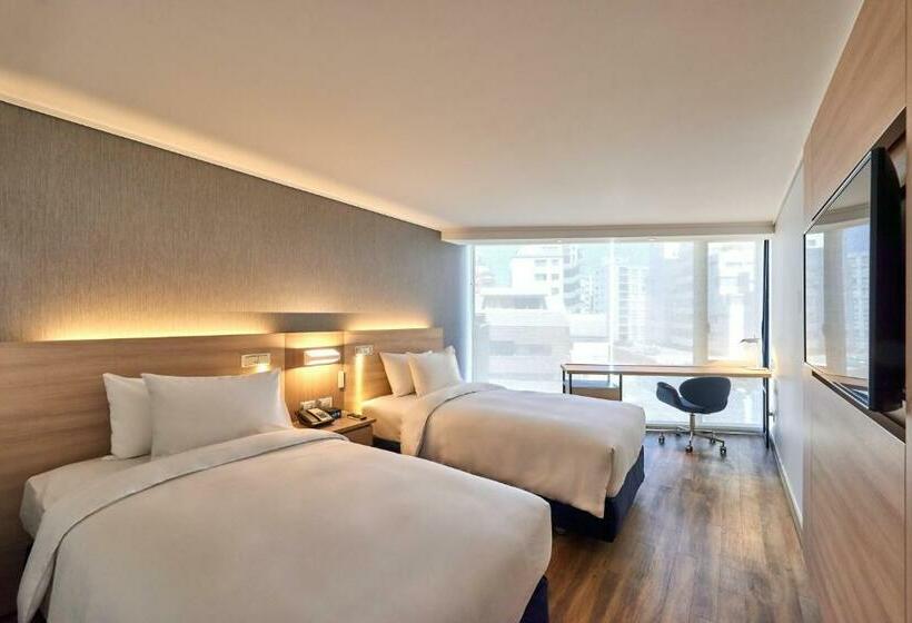 اتاق لوکس با چشم‌انداز شهر, Pullman Vina Del Mar San Martín