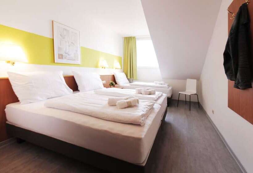 Номер Стандарт Трехместный, Bp24 Hotel Aachen