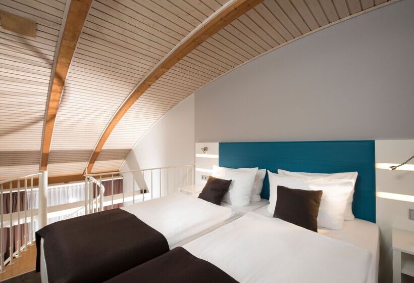 Студия Стандарт, Best Western Hotel Braunschweig Seminarius