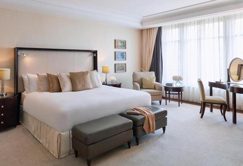 Люкс, Breidenbacher Hof, Best Grandhotel 2024   Die 101 Besten