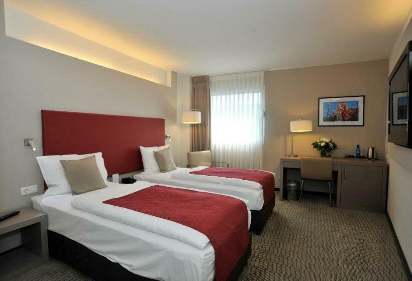 اتاق استاندارد, Golden Tulip Kassel Hotel Reiss