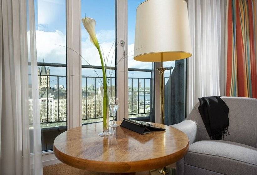 اتاق کلاسیک یک تخته, Maritim Hotel Köln