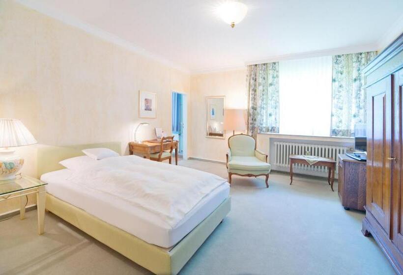 اتاق سوپریور یک تخته, Romantik Waldhotel Mangold