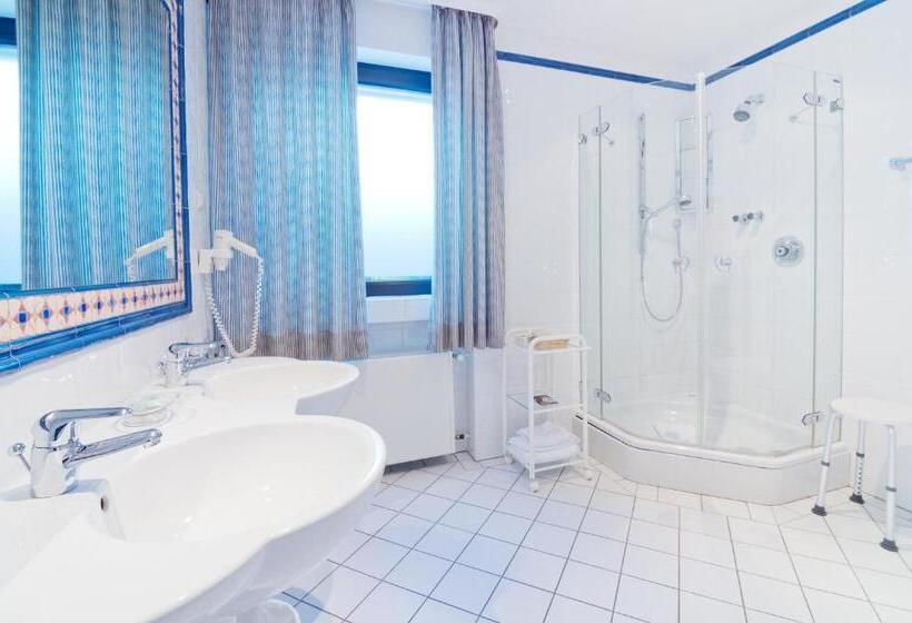 اتاق لوکس, Romantik Waldhotel Mangold