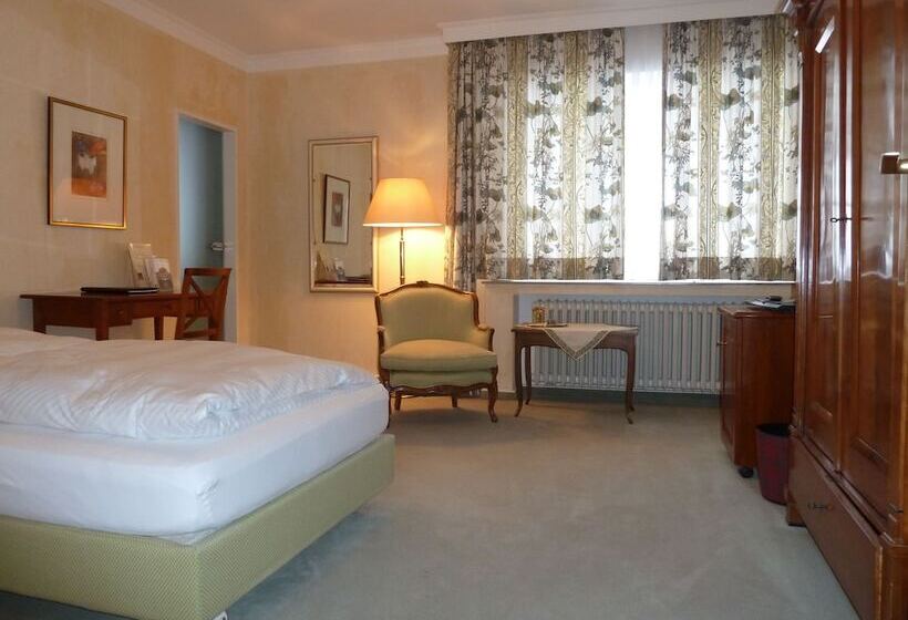 اتاق سوپریور یک تخته, Romantik Waldhotel Mangold