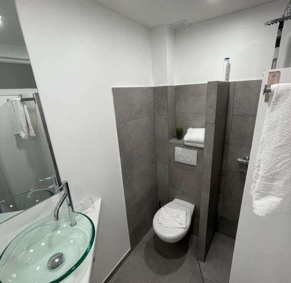 اتاق استاندارد, Liberty Hotel Cologne