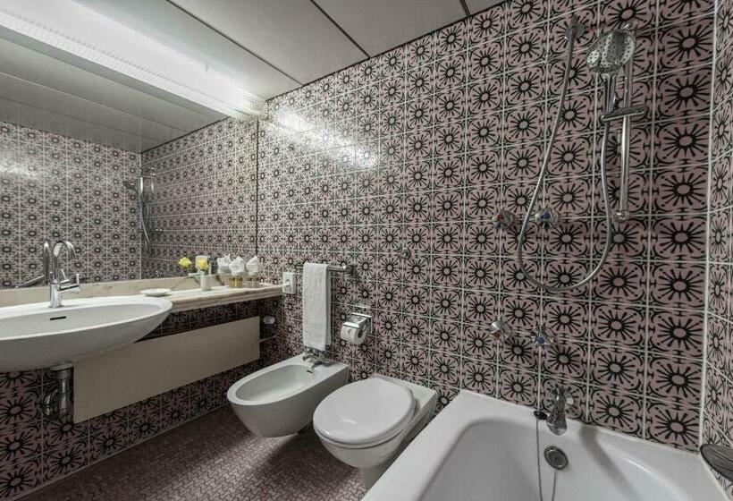 Классический Номер, Maritim Strandhotel Travemünde