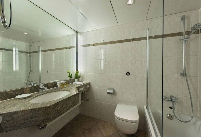 Классический Номер, Maritim Strandhotel Travemünde