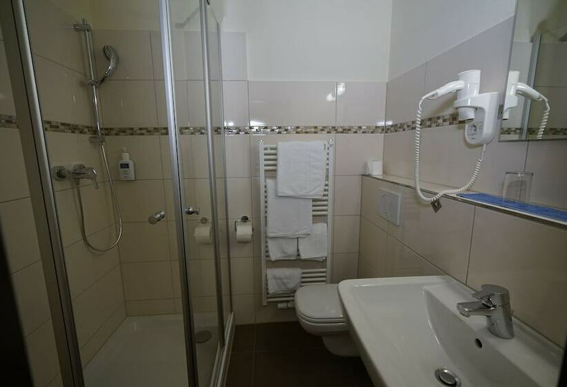 اتاق استاندارد, Rabes Hotel Kiel Am Hauptbahnhof
