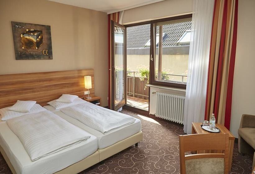Номер Стандарт, Flair Hotel Weinstube Lochner