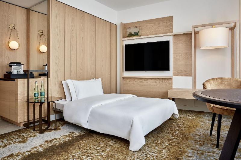 اتاق کلاسیک با تخت دونفره, The Westin Grand Frankfurt