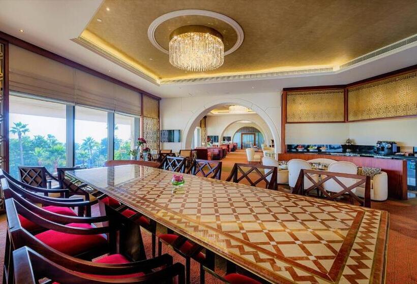 سوئیت مدیریتی 2 خوابه, Sheraton Grand Doha Resort & Convention
