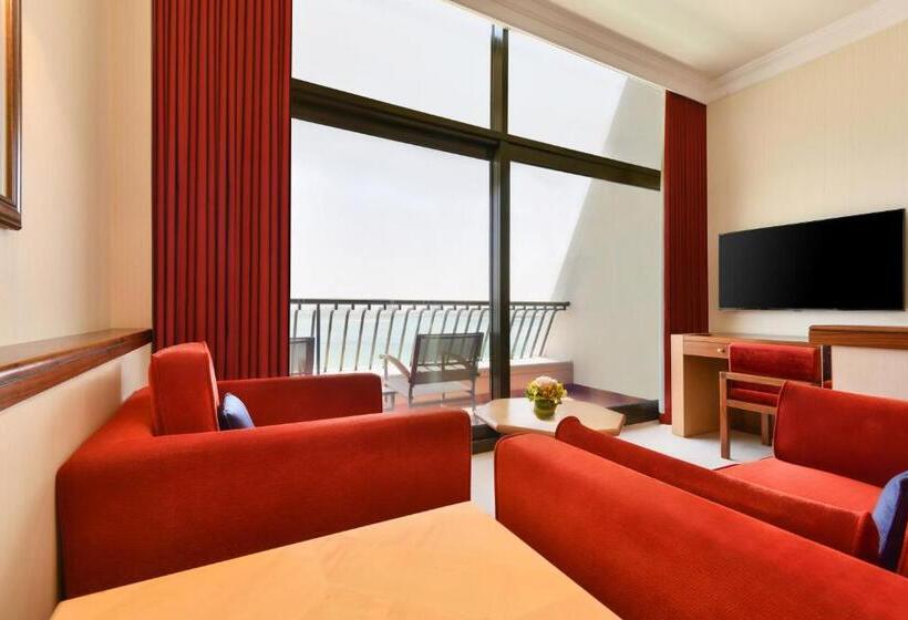 اتاق لوکس با چشم‌انداز, Sheraton Grand Doha Resort & Convention