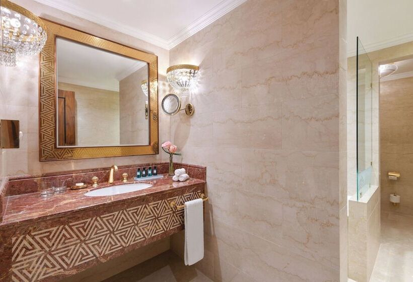 سوئیت ریاست جمهوری 2 خوابه, Sheraton Grand Doha Resort & Convention