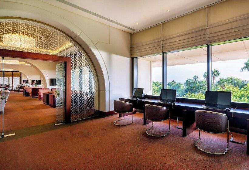 سوئیت رویال, Sheraton Grand Doha Resort & Convention