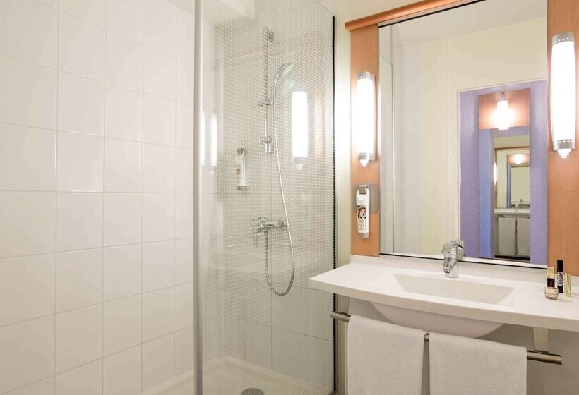 스탠다드 룸, Ibis Paris Rueilmalmaison