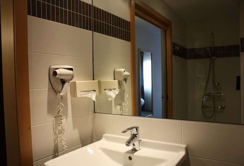 Номер Superior, Logis Hotel Restaurant A L Etoile