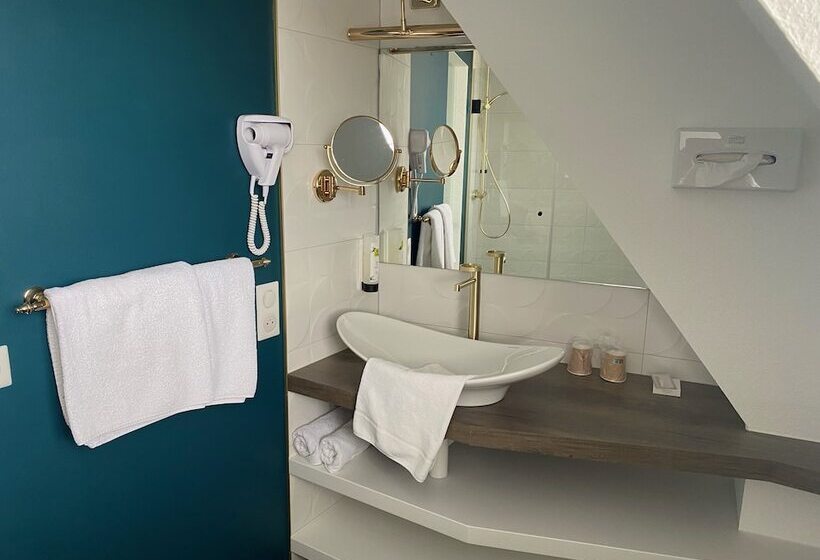 Номер Superior, Logis Hotel Restaurant A L Etoile