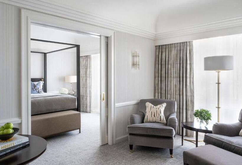 سوئیت با تخت بزرگ, The Westbury
