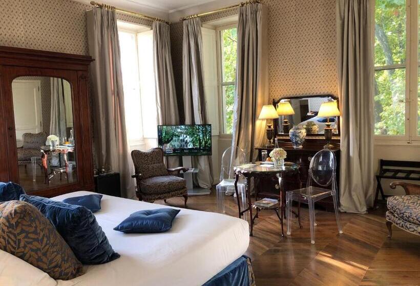 اتاق لوکس, Château Des Alpilles