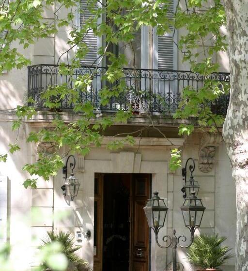 اتاق کلاسیک, Château Des Alpilles