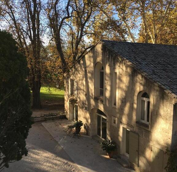 اتاق راحتی, Château Des Alpilles