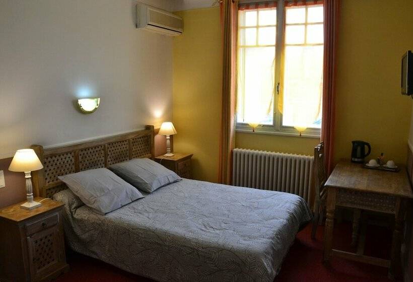 Номер Стандарт, Hôtel Restaurant Du Bearn
