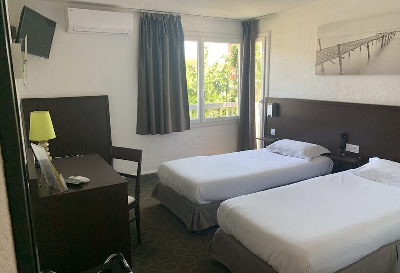 Номер Стандарт, Brit Hotel Opal Centre Port