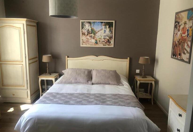 Номер Стандарт, Hôtel Du Musée