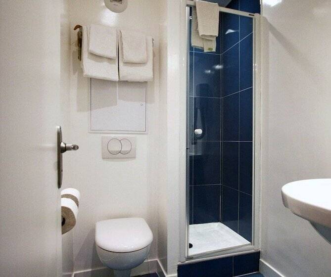 スタンダードルーム, Ibis Styles Paris Cadet Lafayette